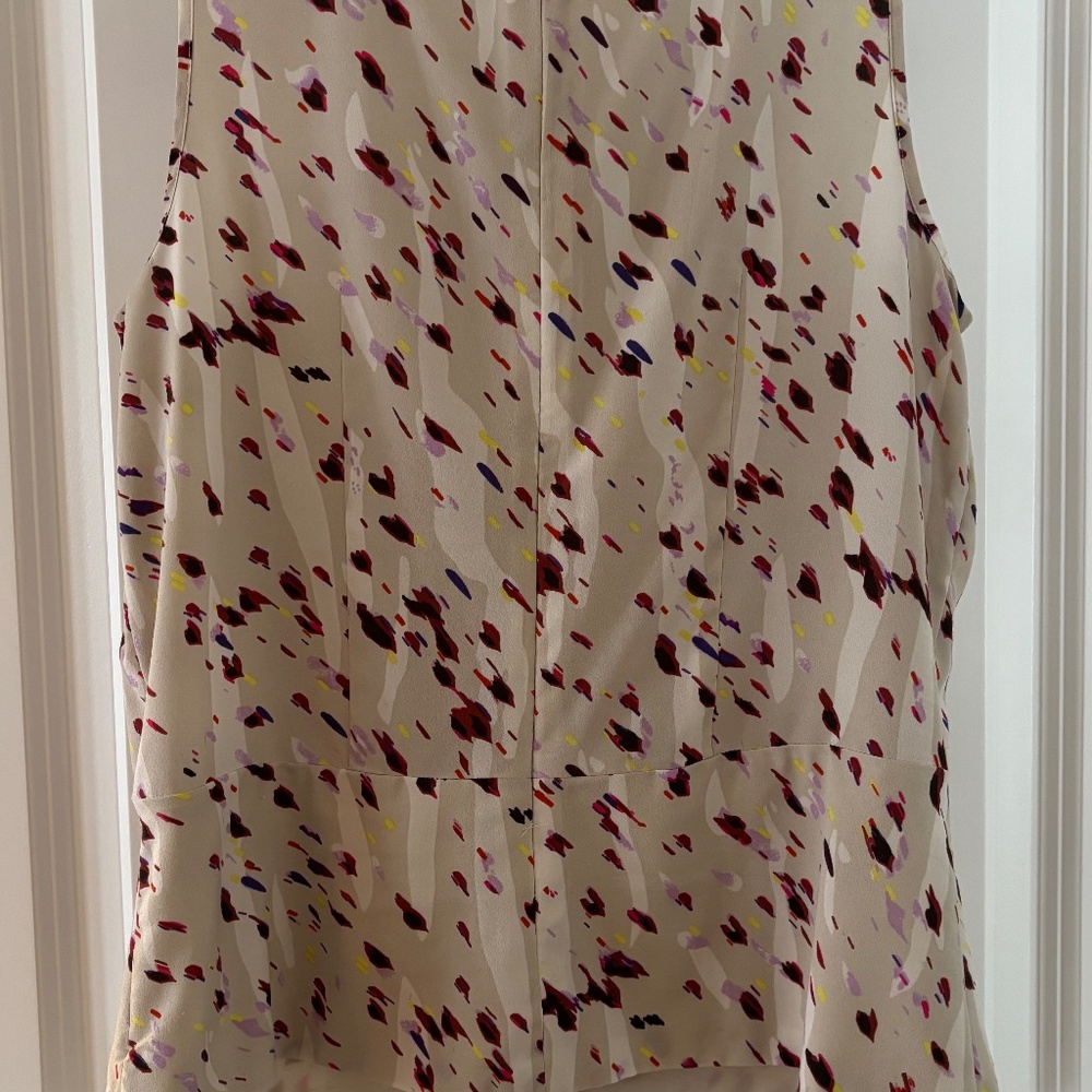Ann Taylor Sleeveless Blouse - Picture 2 of 3
